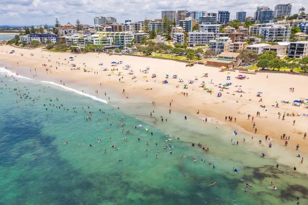 kings-beach-sunshine-coast