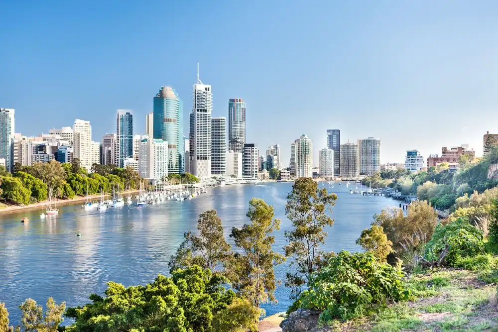 brisbane-cbd-over-river