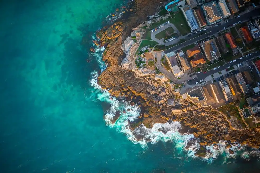 bondi-beach-homes-by-helicopter