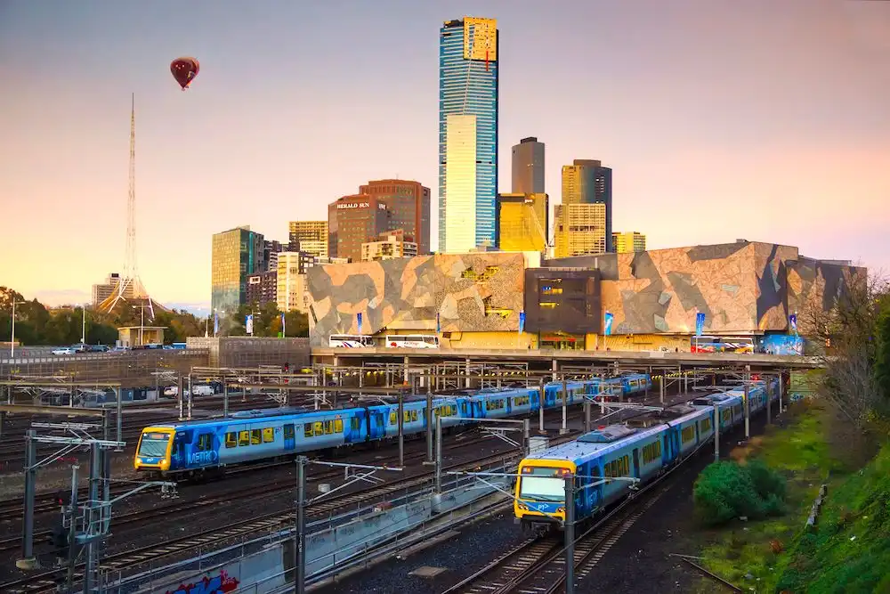 melbourne-trains-fed-square