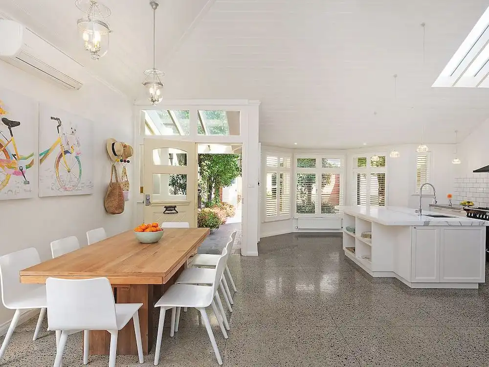 34-eastern-beach-rd-geelong