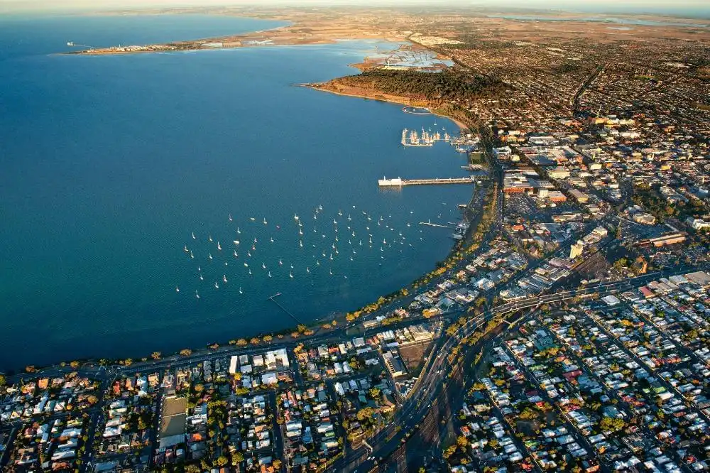 aerial-geelong-city